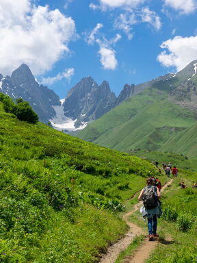 Georgien – Geheimnisvolle Bergfestungen im Kaukasus
