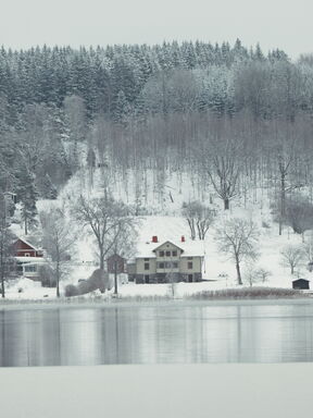 Schweden – Eiszauber auf gefrorenen Seen