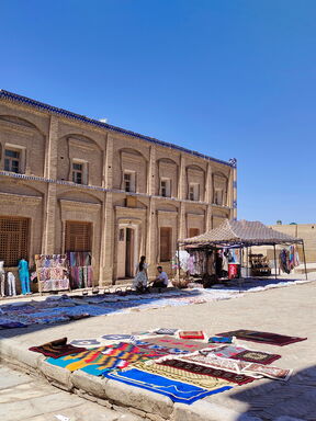 Usbekistan – Seidenstraße, blaue Kuppeln & Wüstenjurten