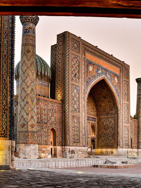 Samarkand & Kirgisischer Bergsee – Seidenstraße, Nomadenleben und Bergsee