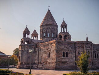 Armenien – Land der Aprikosen und uralten Klöster