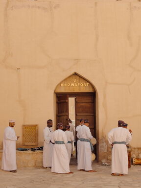 Oman – Burgen, Bergdörfer und Beduinen
